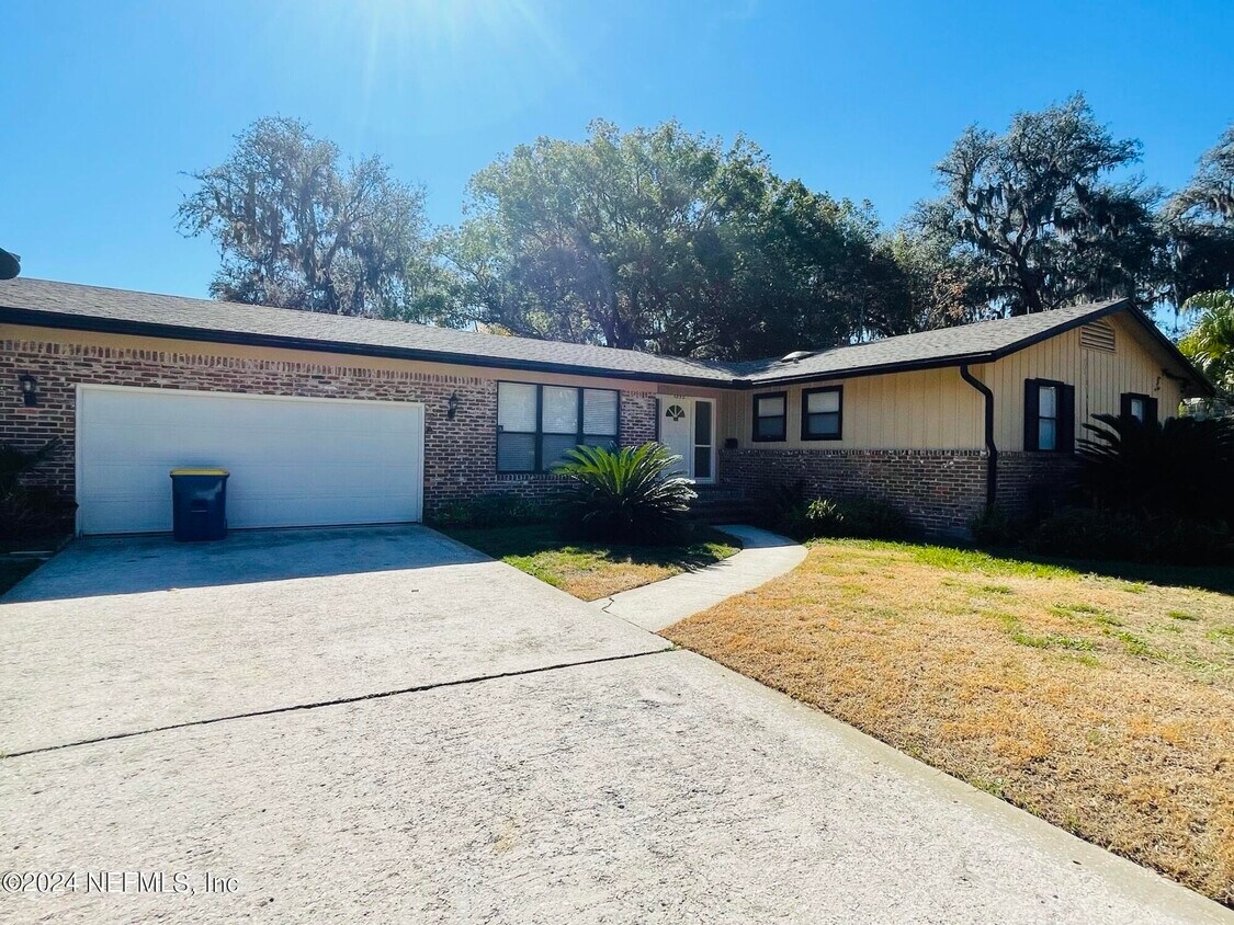 Foto principal - 5350 Selton Ave