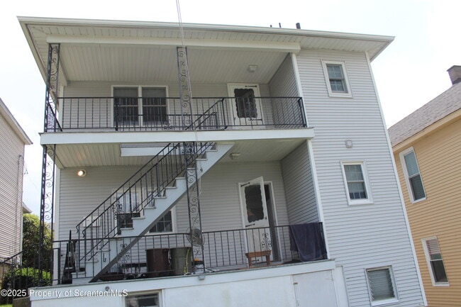 Building Photo - 1314 St Ann St