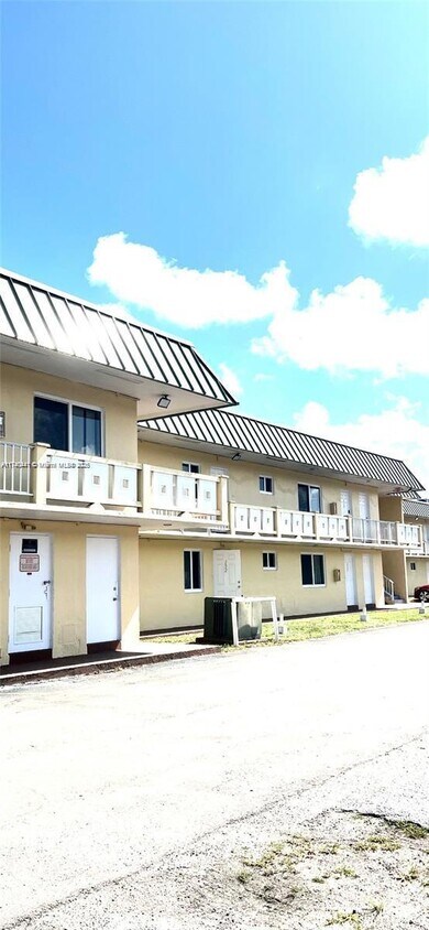 Foto principal - 505 NW 177th St