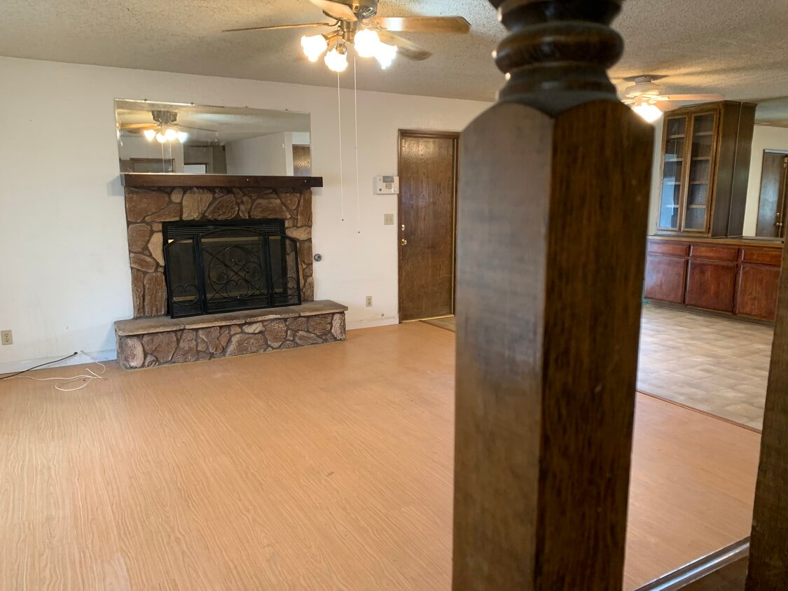 Building Photo - 16183 Andover Dr