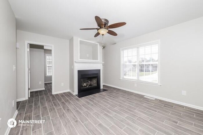 Building Photo - 221 ASH DR, MOCKSVILLE, NC 27028