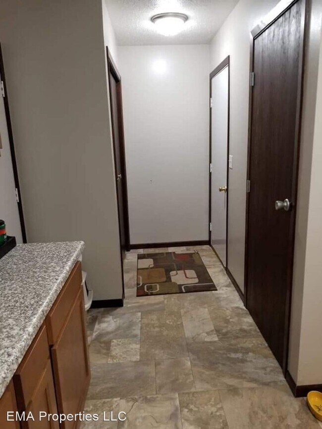 Foto del edificio - 2 br, 1 bath House - 411 E 13th Ave.