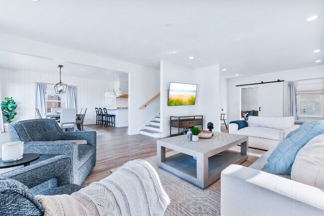 Foto del edificio - 1257 Magnolia Ave