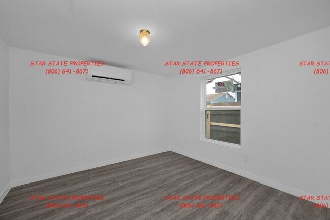 Foto del edificio - 1 Bedroom- Pay Electric only.