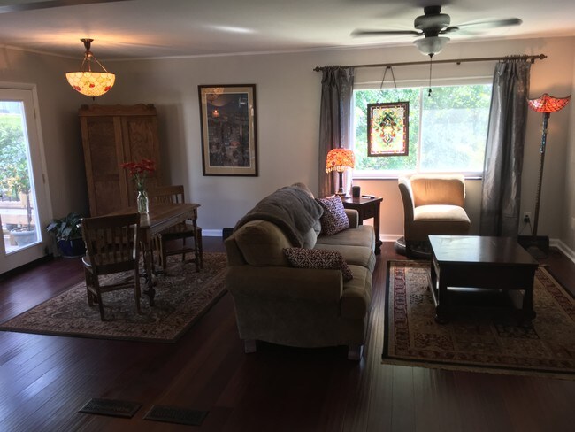 Living/Dining Area - 144 Hillcrest St