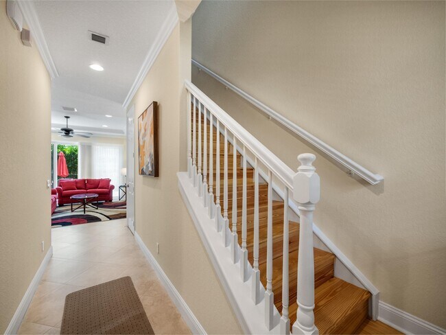 Building Photo - 4859 Cadiz Cir