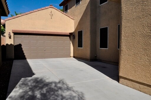 Building Photo - 10903 Florence Hills St