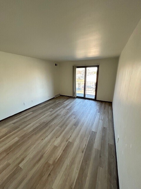 Foto del edificio - 9401 W Calumet Rd