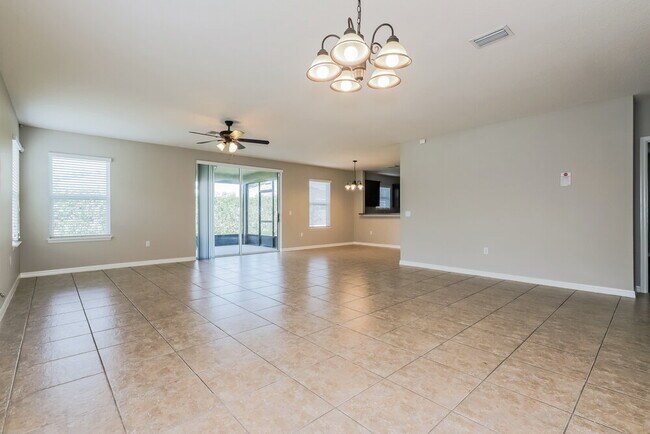 Foto del edificio - 6929 Glenbrook Dr