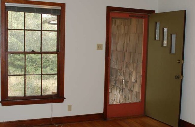 Foto del edificio - 407 E Annie St