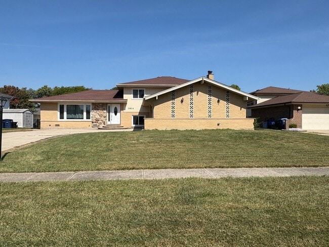 Building Photo - 1814 Holly Ave