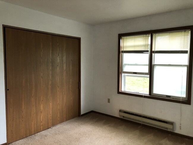 Bedroom - 1120 Western Ave
