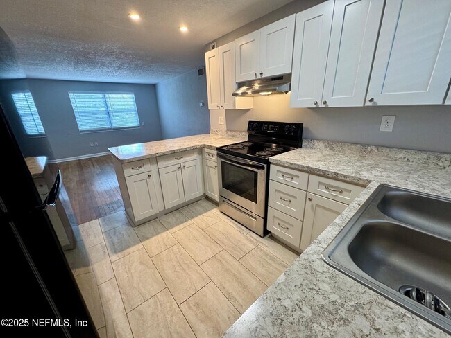Foto del edificio - 3337 Drew St