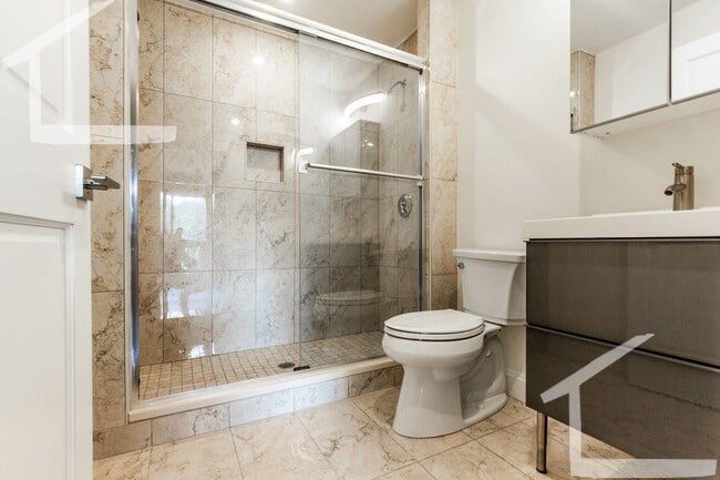 Building Photo - 1Br/1Bth apartment in Boston! Great location!   LOFT !!!