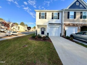 Building Photo - 4201 Little Fellow Ln