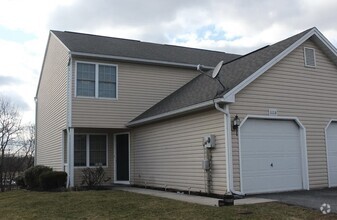 Building Photo - 111 A Partridge Cir