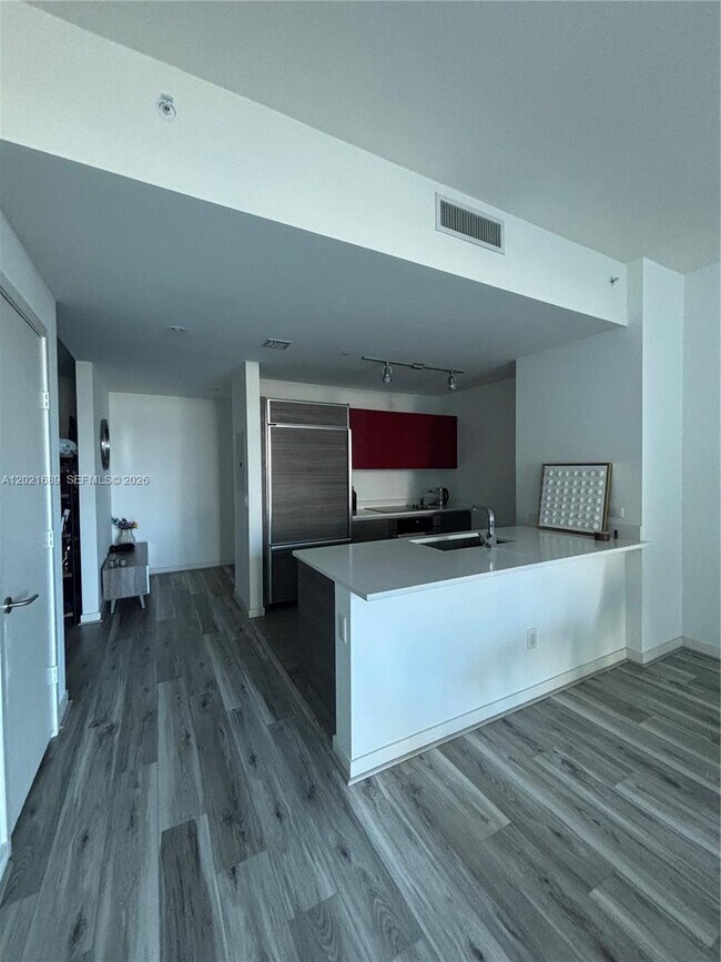 Building Photo - 1100 S Miami Ave