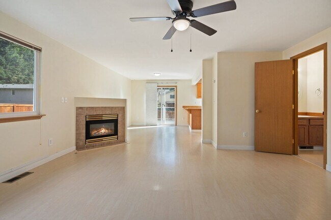 Building Photo - Charming 3-Bedroom Home in Bremerton