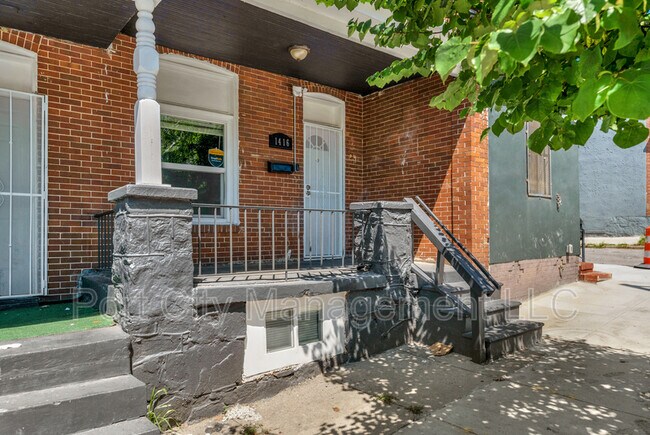 Foto del edificio - 1416 N Milton Ave