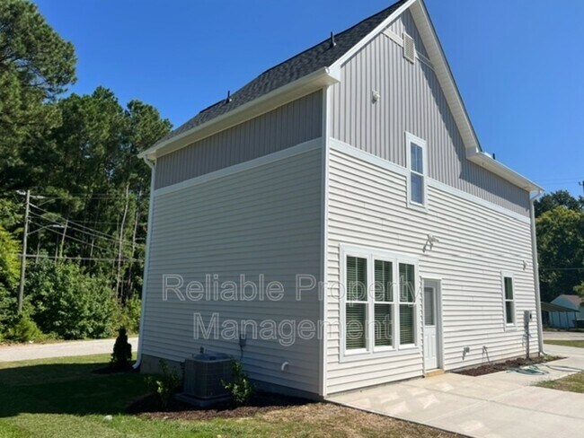 Foto del edificio - 341 W Barnes St