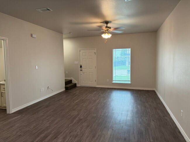 Building Photo - 3601 Barnacle Dr