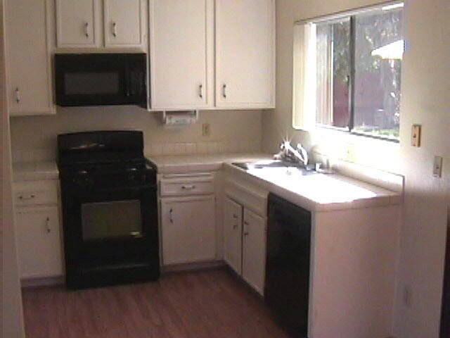 Foto del edificio - Single Family home with large back yard