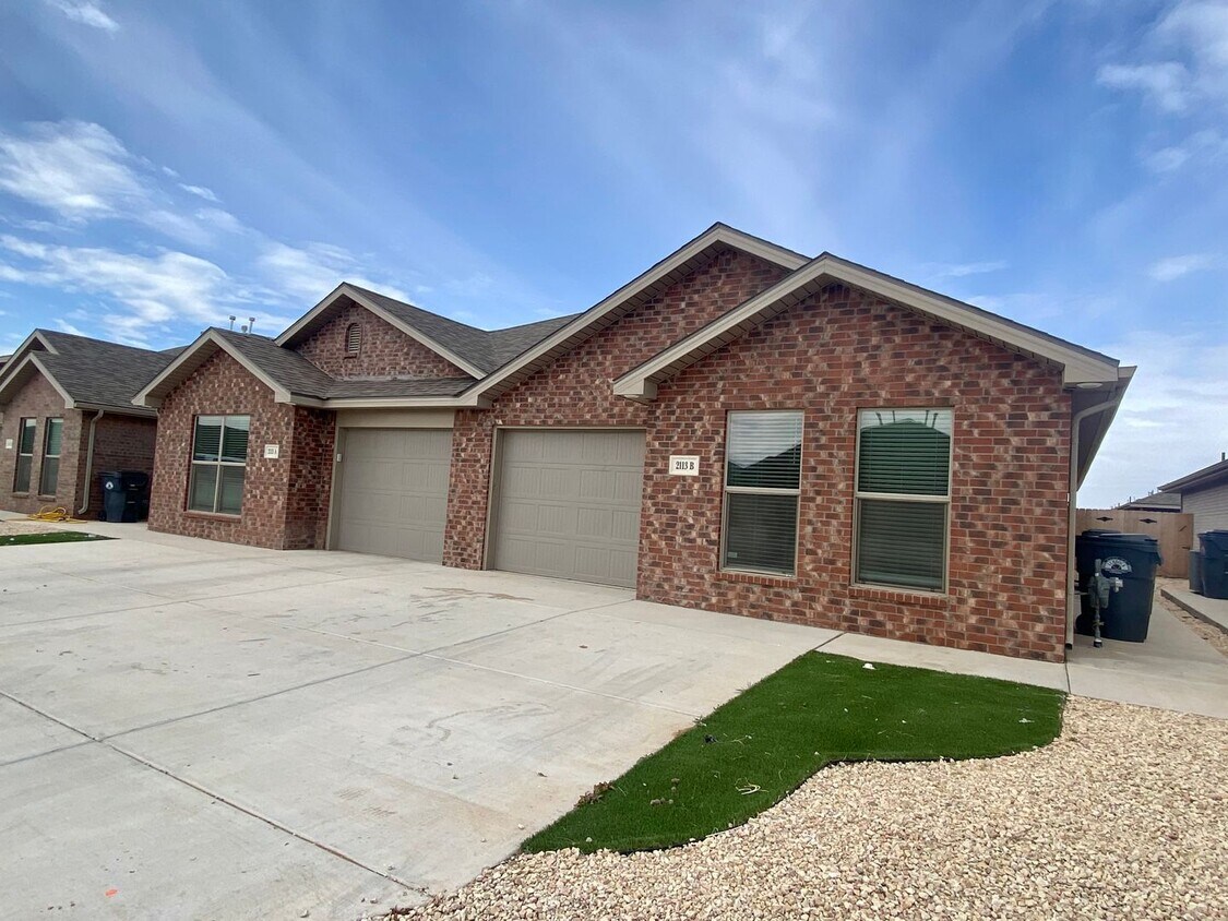 Foto principal - Introducing Your Dream Home: Spacious and ...