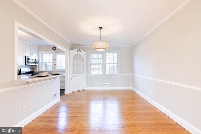 Foto del edificio - 130 Dumbarton Rd