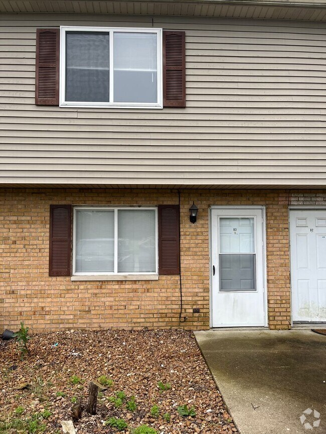 Building Photo - 23105 Lake Dr