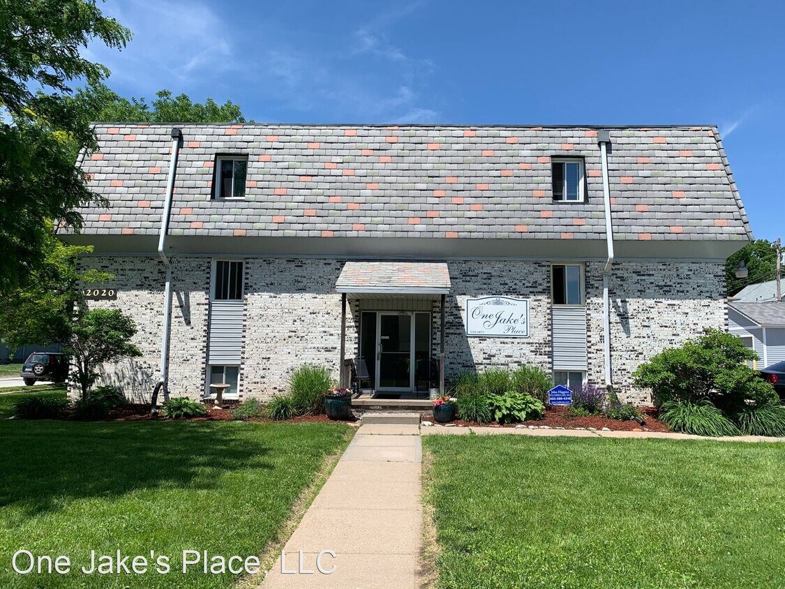 Primary Photo - 2020 S 55th St
