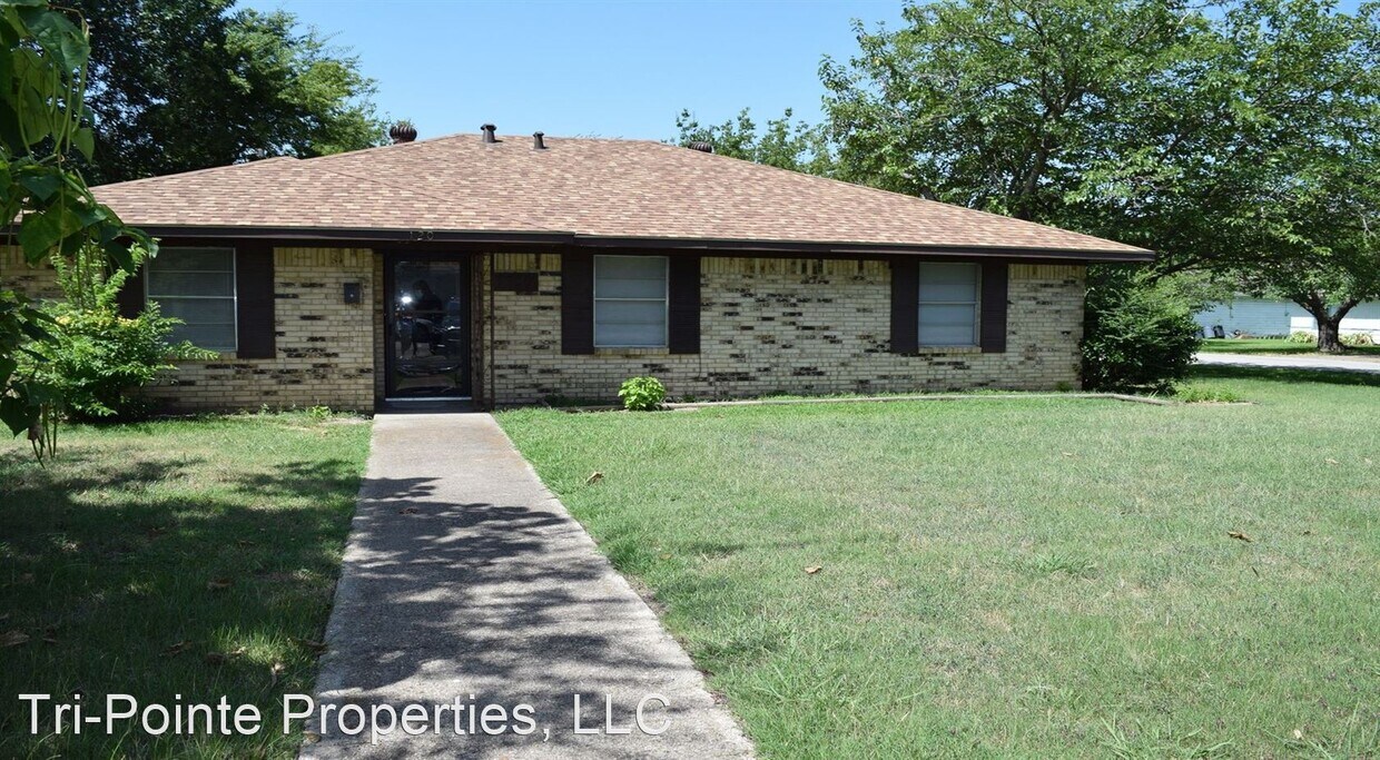 Primary Photo - 3 br, 2 bath House - 120 Westway Dr