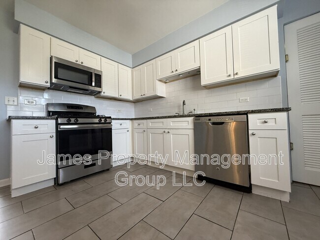 Building Photo - 3721 171st Pl