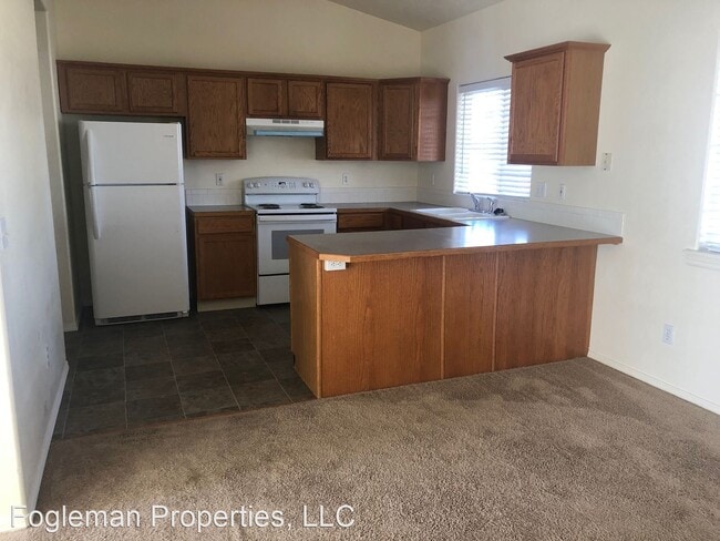 Building Photo - 3 br, 1.5 bath House - 785 Willow