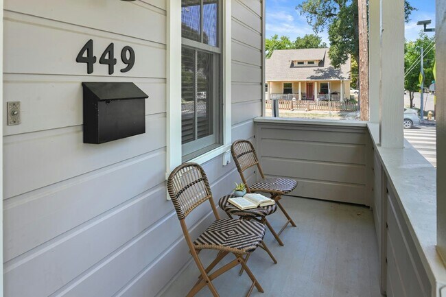 Foto del edificio - 449 J St