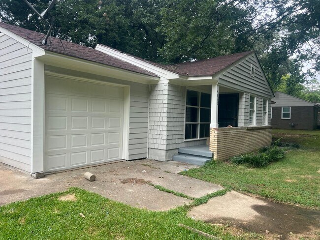Foto del edificio - 4869 Fairfield Rd