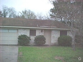 Building Photo - 1007 Cedar Run