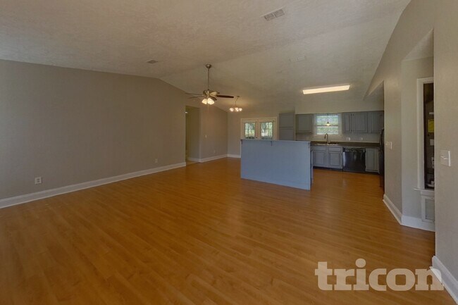 Foto del edificio - 554 Peregrine Ct