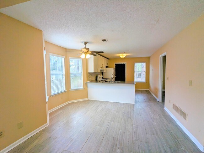 Foto del edificio - 1212 Scripps Ct SW