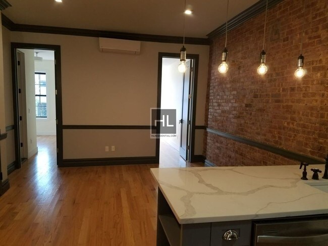 Foto del edificio - 133-123 23rd St