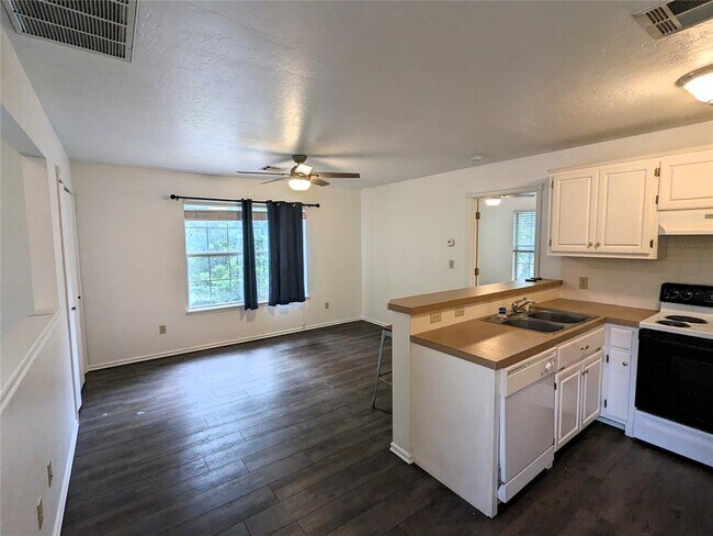 Foto del edificio - 420 W Comanche St