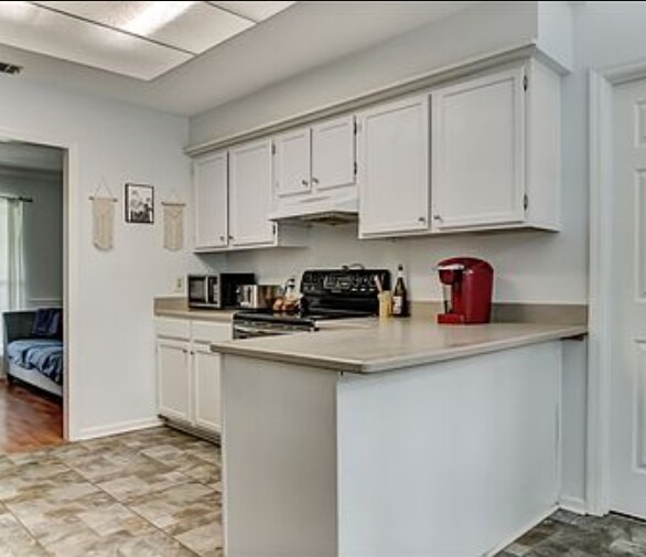 Building Photo - 104 Blue Heron Dr