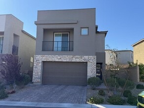 Building Photo - 8851 Flora Run Ave