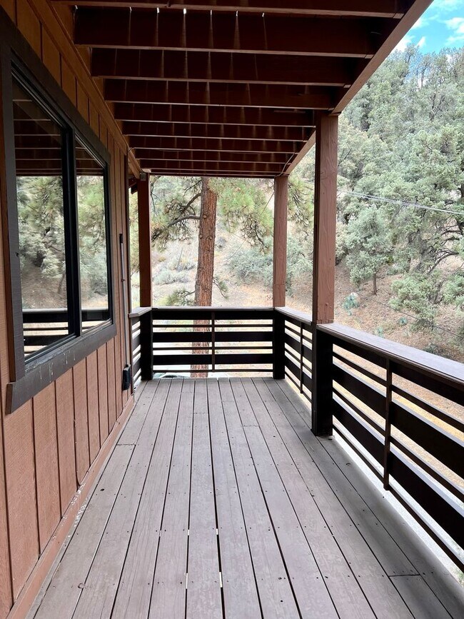 Foto del edificio - Charming Furnished 3-Bed Cabin Retreat wit...