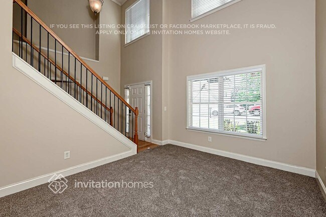 Foto del edificio - 909 Lakeside Ct