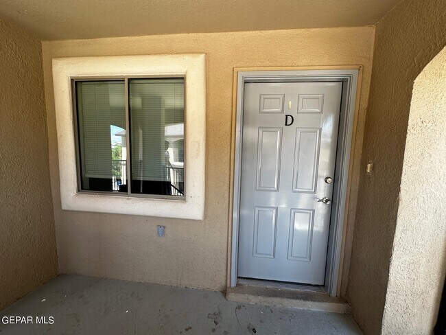 Building Photo - 14304 Gil Reyes Dr
