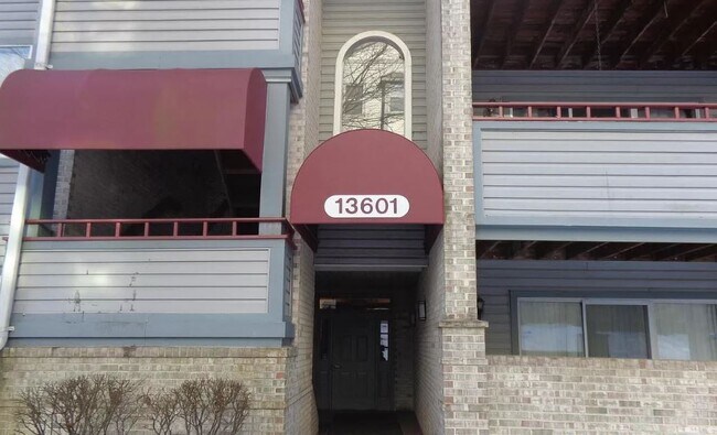 Building Photo - 13601 Sir Thomas Way