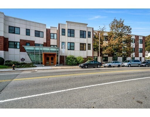 Foto del edificio - 99 Chestnut Hill Ave