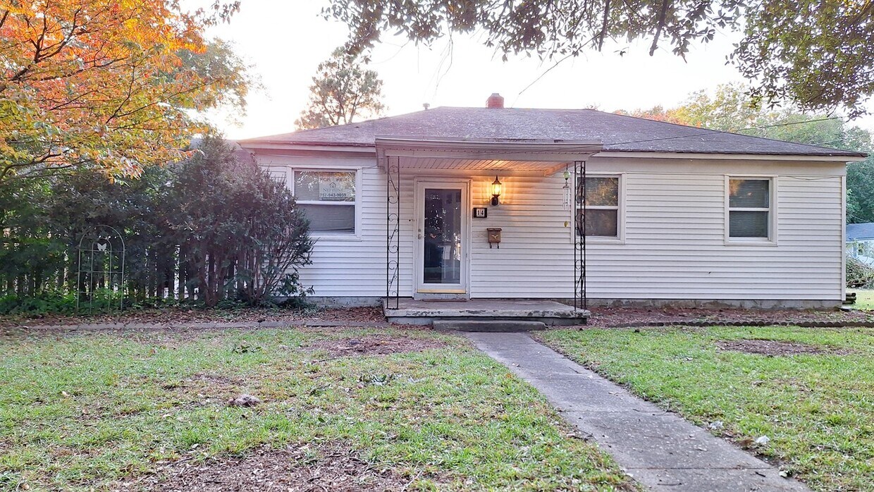 Primary Photo - 14 Maupin Ave