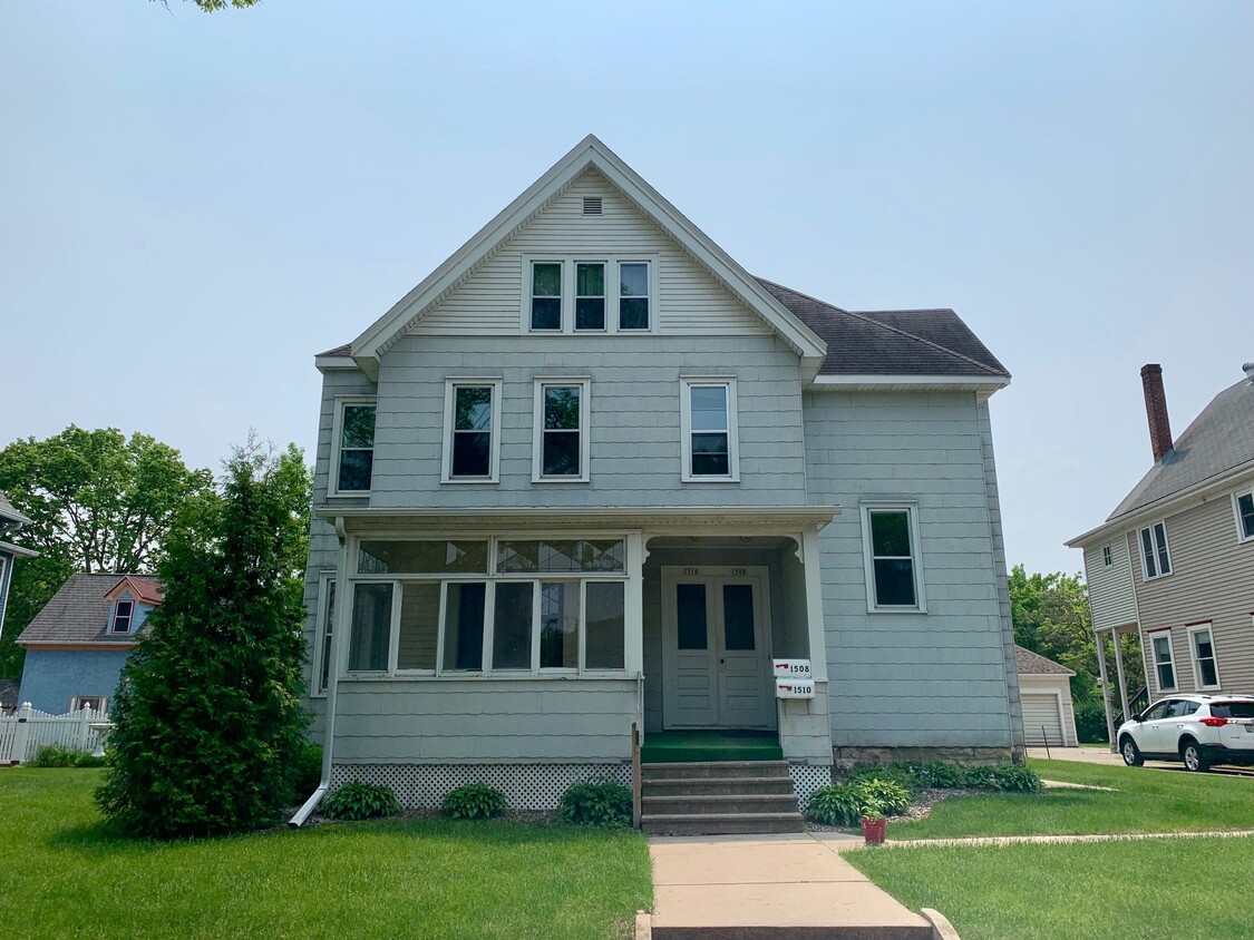 Primary Photo - 1510 Main St