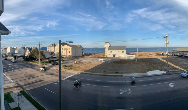 Foto del edificio - Gorgeous Townhouse with Ocean Views!